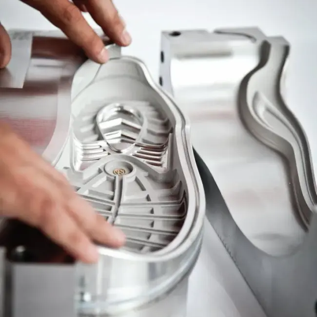 Studi Kasus: Proteksi Korosi pada Struktur Baja Pabrik dengan IchiHeavy Duty Coatings